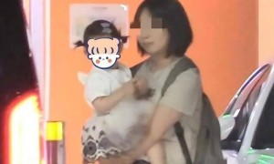 王鸥女儿曝光，大约2岁左右，被曝她与何九华已低调领取结婚证