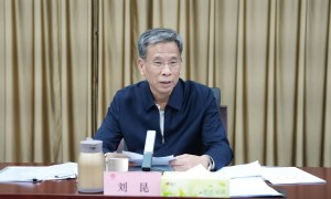 履新全国社保基金理事会党组书记后，刘昆已任财政部党组成员